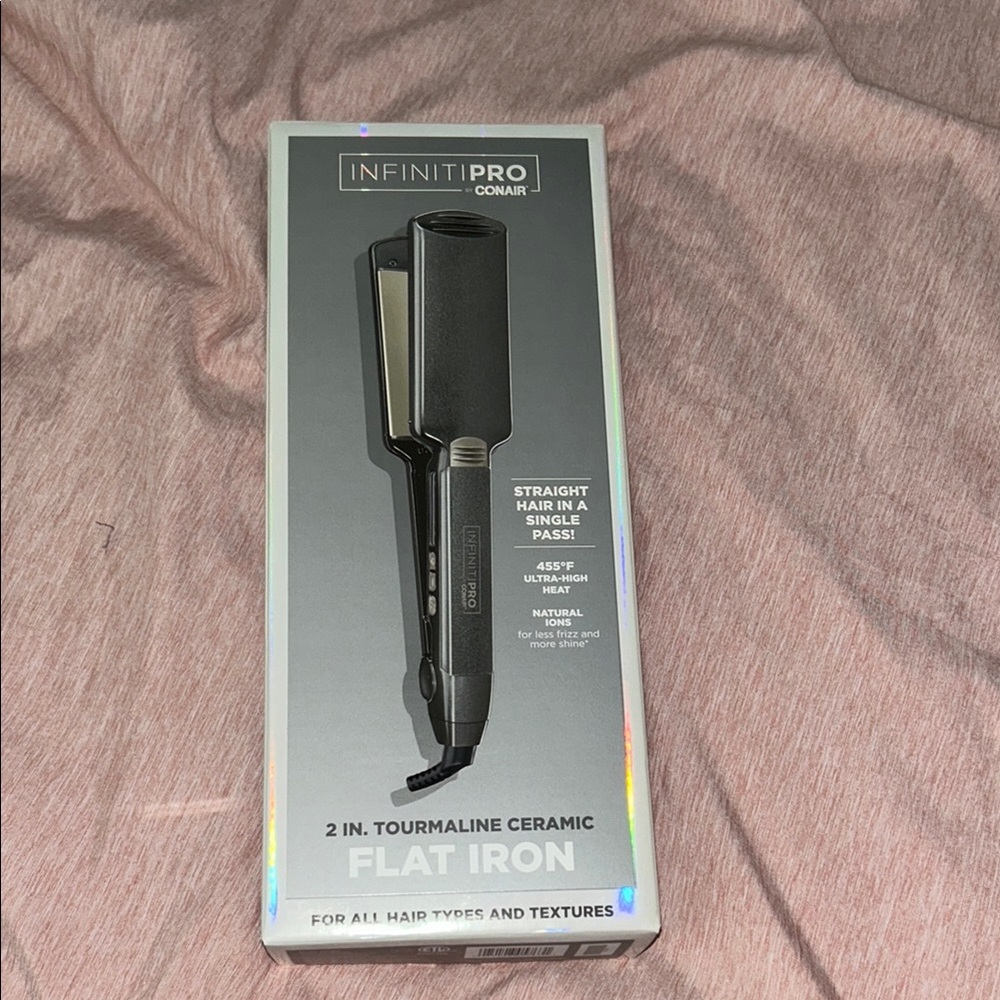 InfinitiPRO Black Flat Iron